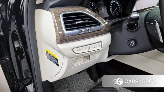 Genesis G90 id 3401498 из Кореи 8