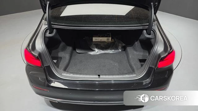 BMW 5 Series (G30) id 4283777 из Кореи 8