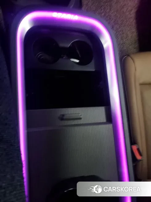 Hyundai Staria id 1622396 из Кореи 8