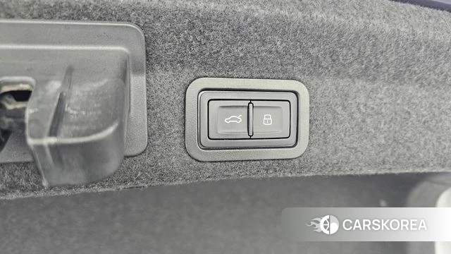 Audi A6 (C8) id 4284134 из Кореи 8