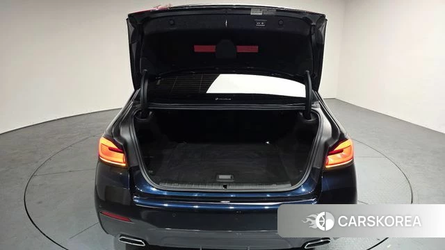 BMW 5 Series (G30) id 3904169 из Кореи 8