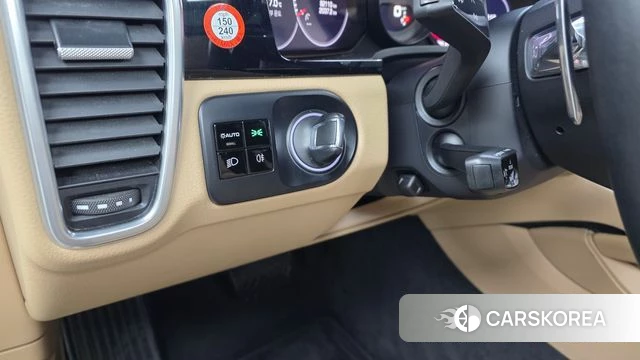 Porsche Cayenne (PO536) id 3820686 из Кореи 8