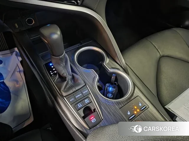 Toyota Camry (XV70) id 3492020 из Кореи 8