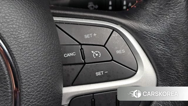 Jeep Renegade id 4755279 из Кореи 8