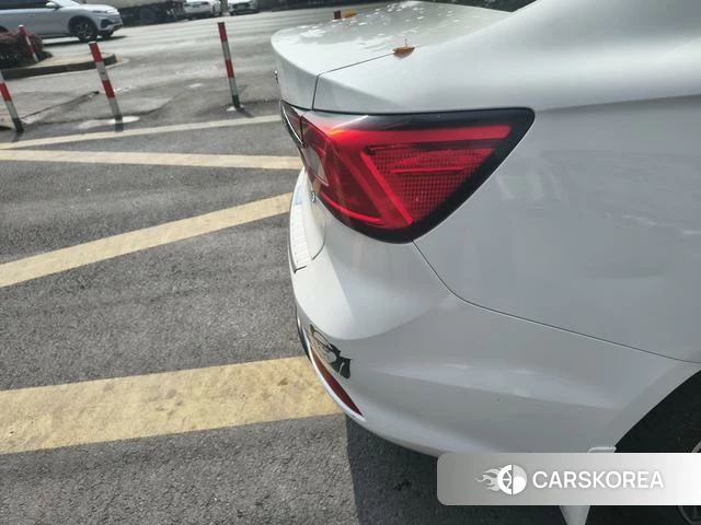 Roewe i5 id 4240202 из Китая 8
