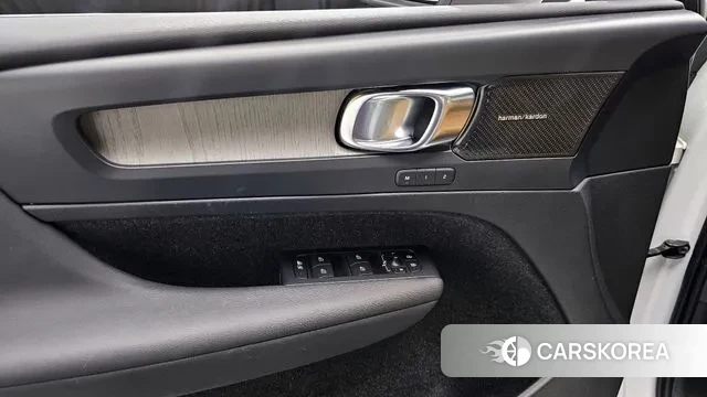 Volvo XC40 id 3601663 из Кореи 8