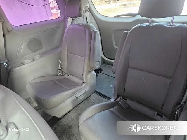 Kia All New Carnival id 3636805 из Кореи 8