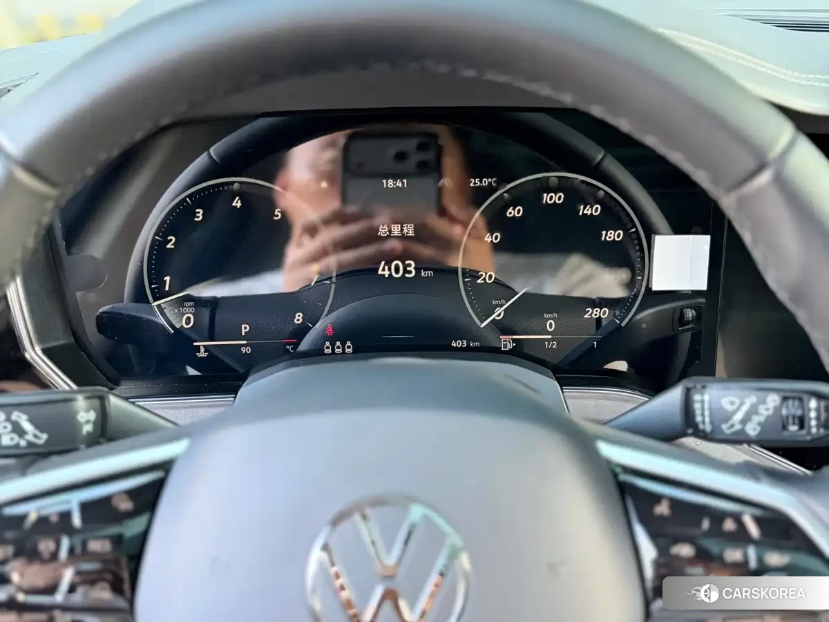 Volkswagen Touareg id 4601155 из Китая 8