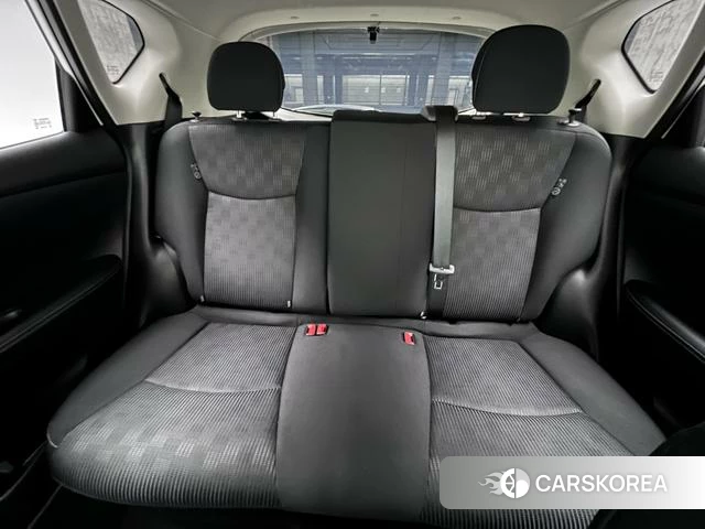 Nissan TIIDA id 4210230 из Китая 8