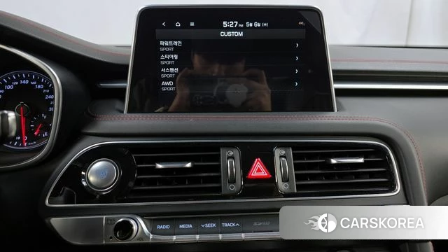Genesis G70 id 4285379 из Кореи 8