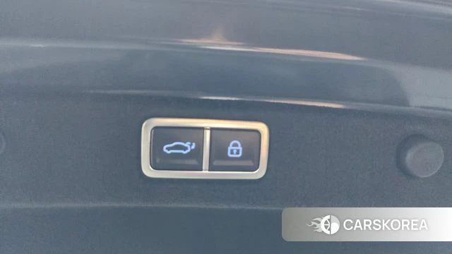 Hyundai Grandeur (GN7) id 3914227 из Кореи 8