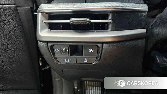Hyundai Grandeur (GN7) id 4481017 из Кореи 8