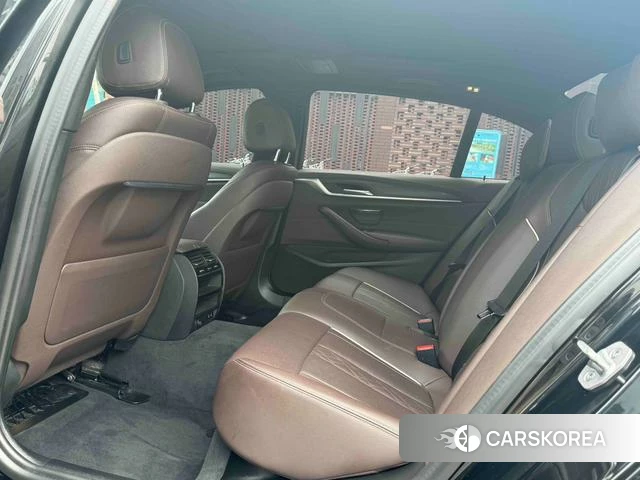 BMW 5 series PHEV id 4273098 из Китая 8