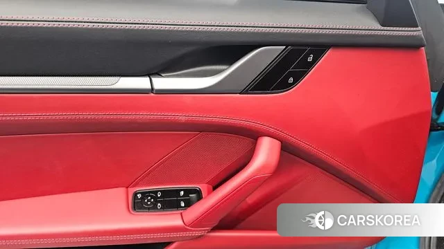 Porsche 911(992) id 3449124 из Кореи 8