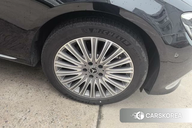 Mercedes-Benz E-class id 4290124 из Китая 8