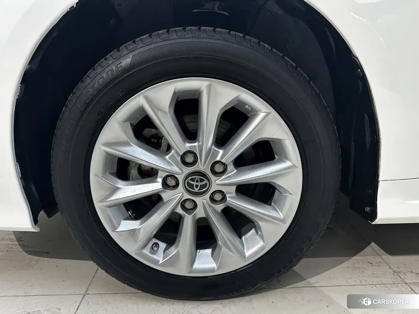 Toyota Corolla id 4538872 из Китая 8