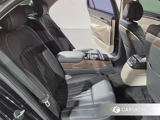 Genesis G90 id 3458620 из Кореи 8