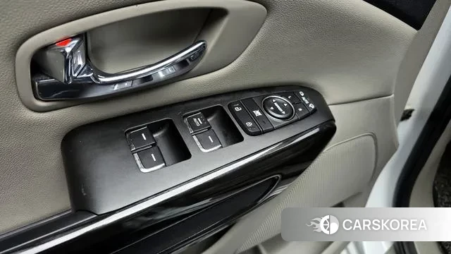 Kia The New Carnival id 3588408 из Кореи 8