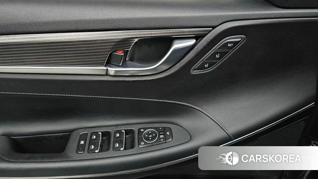 Hyundai Grandeur IG Hybrid id 4363566 из Кореи 8