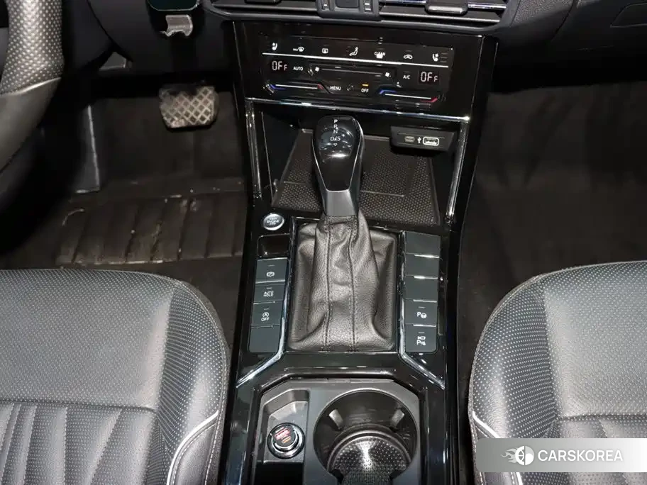 Volkswagen Passat id 4515402 из Китая 8