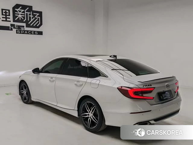Honda Accord id 4238048 из Китая 8
