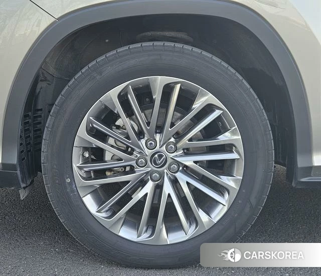 Lexus RX id 4272573 из Китая 8