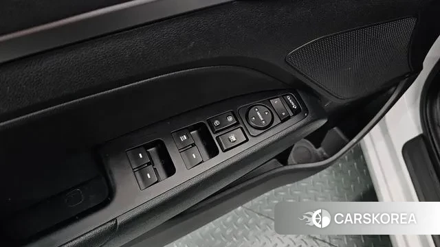 Hyundai Avante AD id 3357180 из Кореи 8