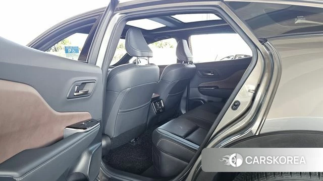 Toyota Crown Crossover id 3864530 из Кореи 8