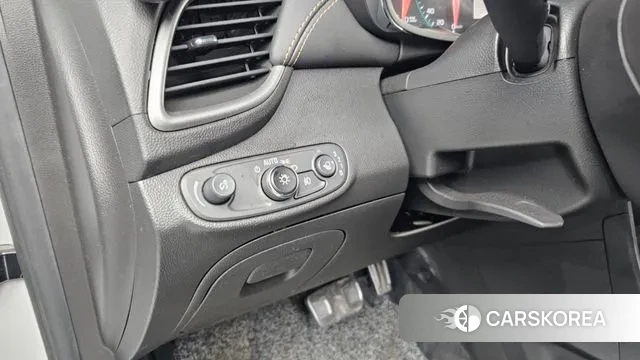 Chevrolet (GM Daewoo) The New Trax id 3766144 из Кореи 8