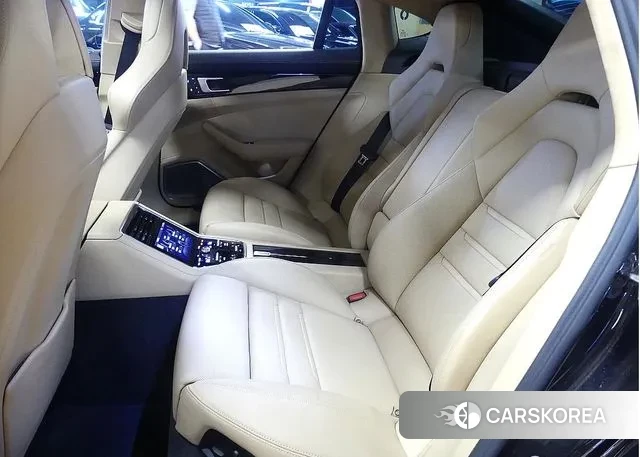 Porsche Panamera (971) id 3529433 из Кореи 8