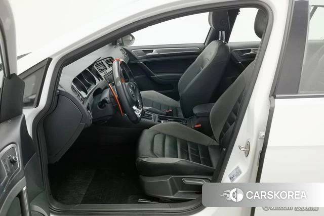 Volkswagen Golf id 4210292 из Китая 8