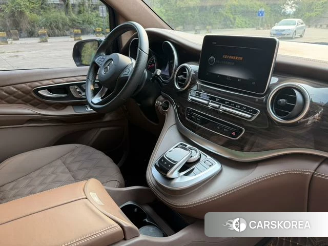 Mercedes-Benz V-class id 4222328 из Китая 8