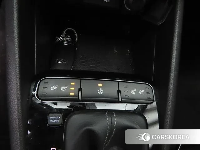 Kia Stonic id 3687076 из Кореи 8