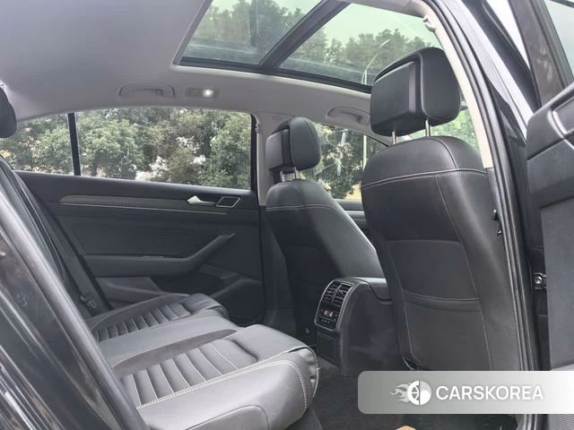 Volkswagen Magotan id 4275615 из Китая 8