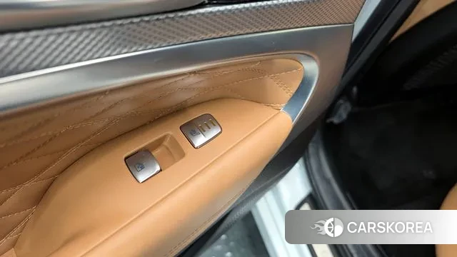 Genesis The New G70 Shooting Brake id 3696739 из Кореи 8