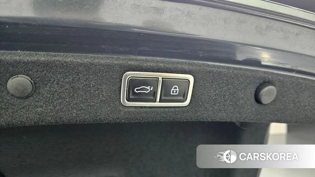 Hyundai Grandeur Hybrid (GN7) id 4243187 из Кореи 8