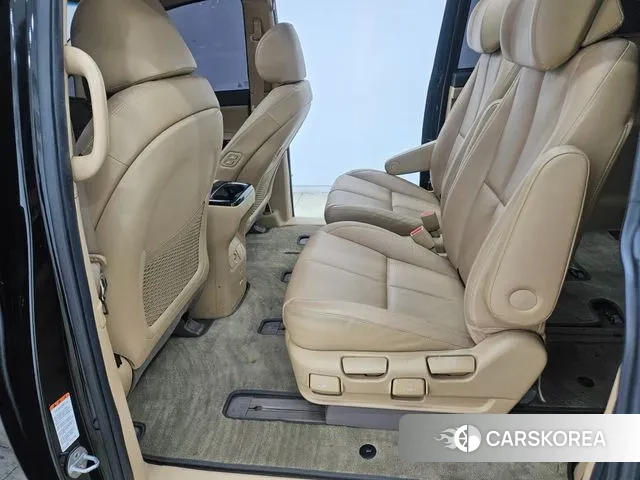 Kia The New Carnival id 3356903 из Кореи 8