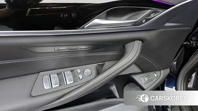 BMW 5 Series (G30) id 2916038 из Кореи 8