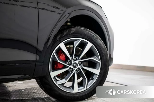 Audi Q5L id 4263497 из Китая 8