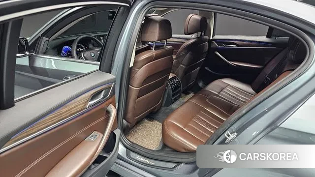 BMW 5 Series (G30) id 3176683 из Кореи 8