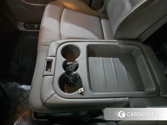 Hyundai The New Grand Starex id 3522607 из Кореи 8