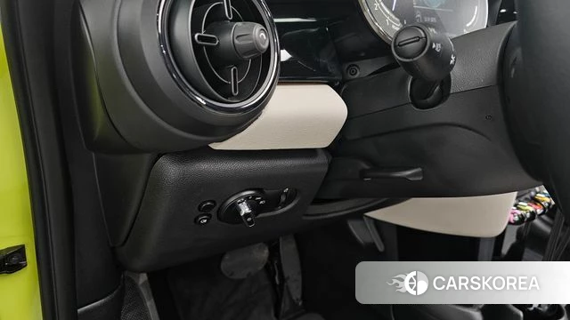 Mini Cooper S Convertible id 3799300 из Кореи 8