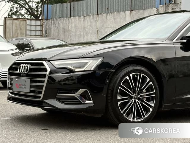 Audi A6L id 4263923 из Китая 8