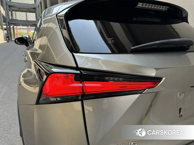 Lexus NX id 4299907 из Китая 8