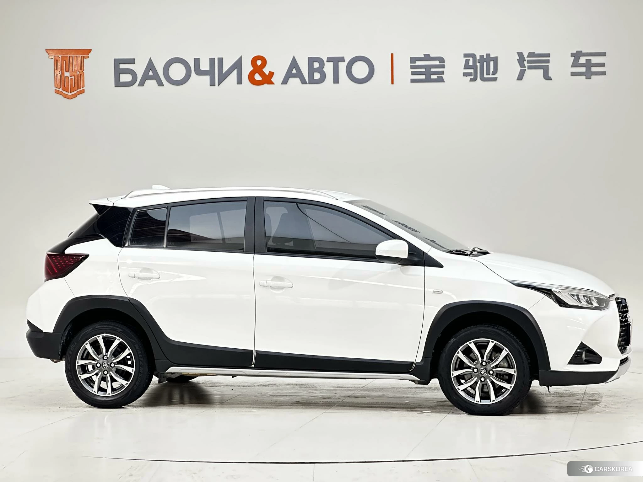 Toyota Yaris L id 4513442 из Китая 8
