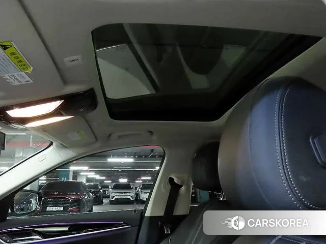 BMW 5 Series (G30) id 3402671 из Кореи 8