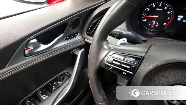 Kia Stinger id 3661578 из Кореи 8