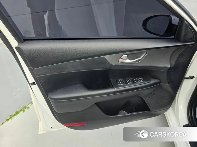 Kia Come New K3 id 4748630 из Кореи 8