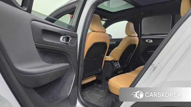 Volvo XC40 id 3833806 из Кореи 8