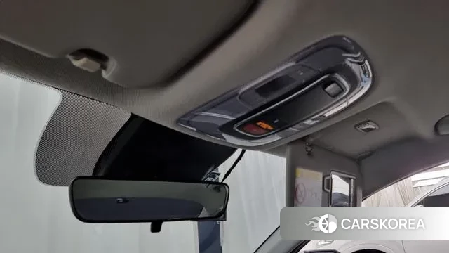 Hyundai Avante Hybrid (CN7) id 3053582 из Кореи 8